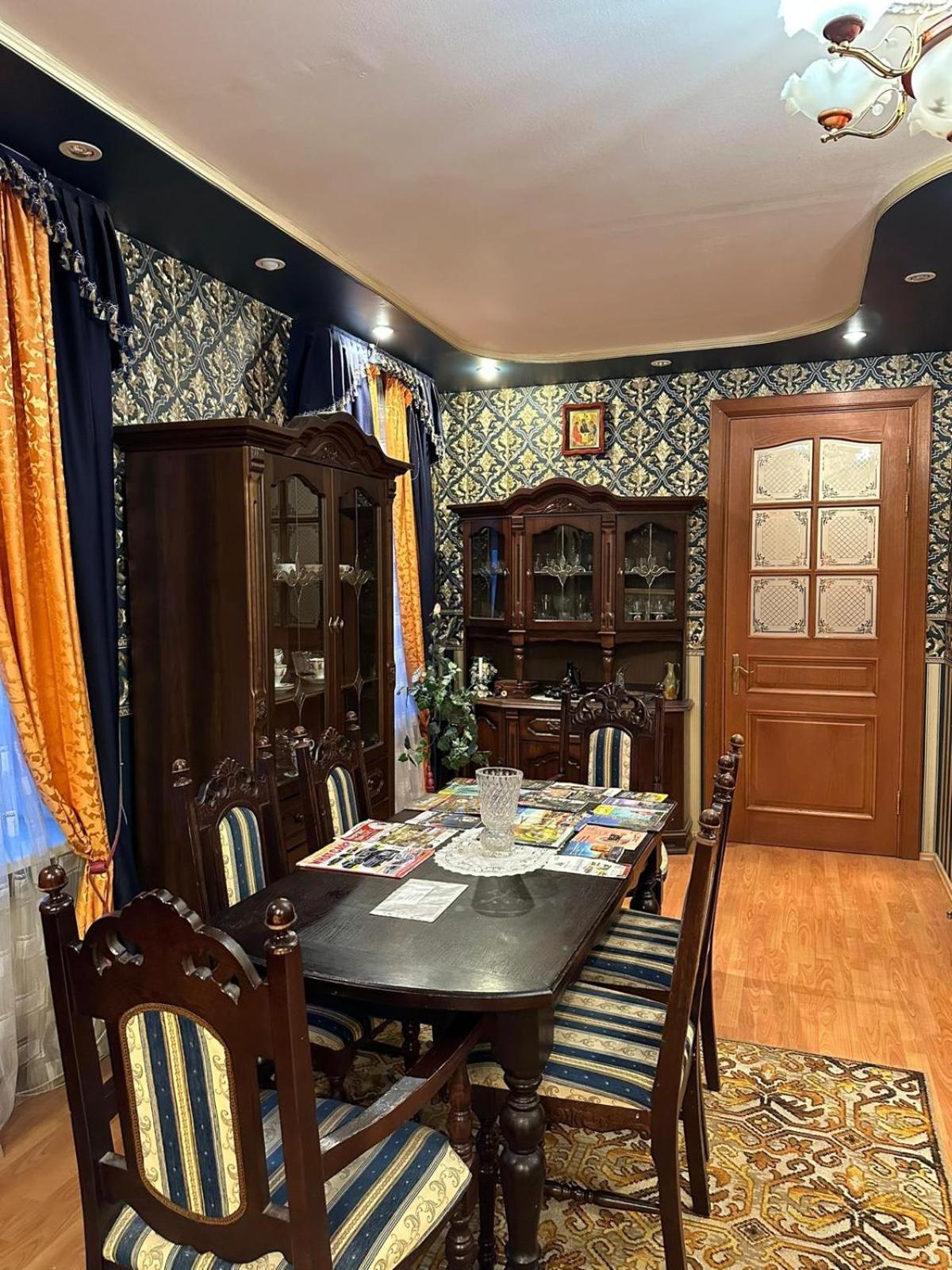 Elegant Apartment In Riga Centre Luaran gambar